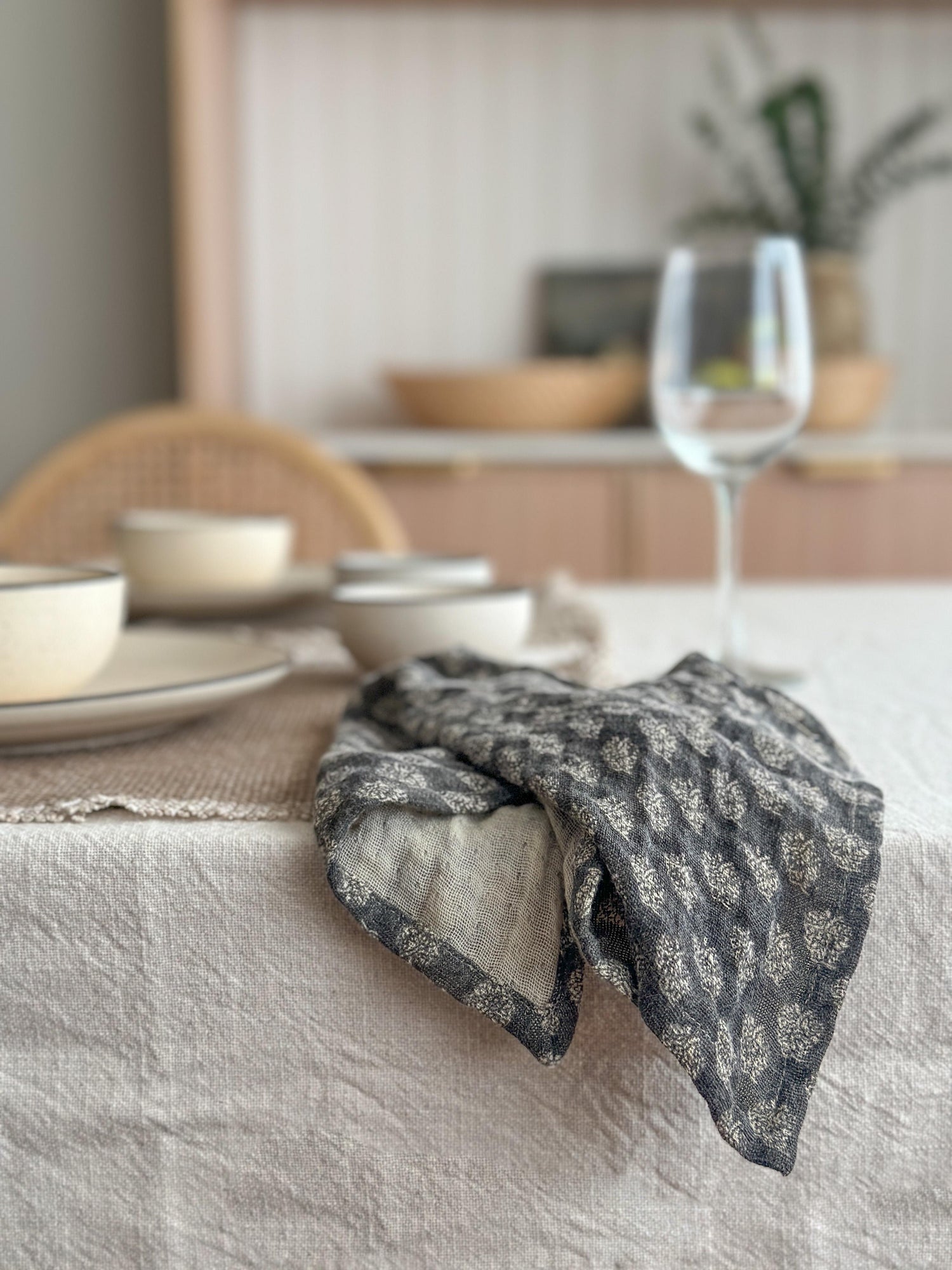 TABLE LINEN