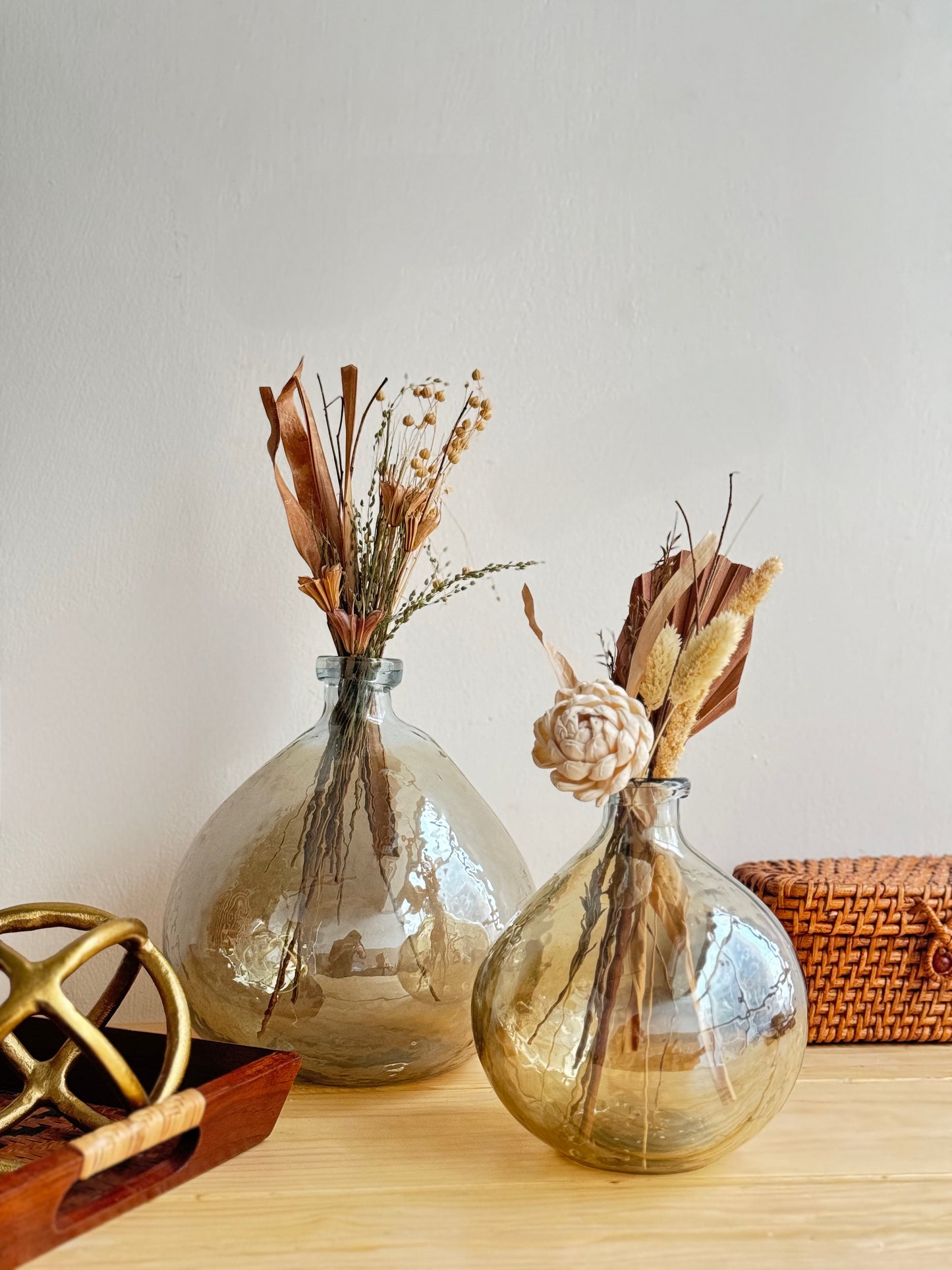 MOON GLASS VASE