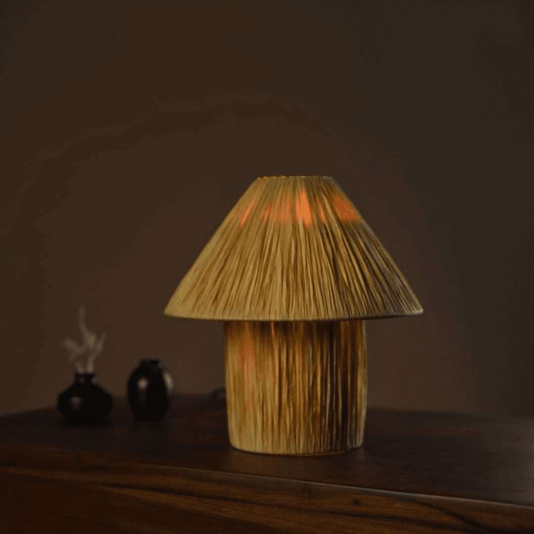 NSONG RAFIA TABLE LAMP