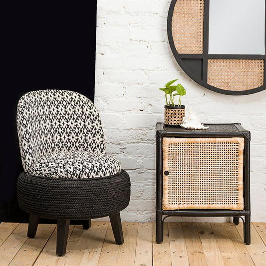 GRACKLE CHAIR