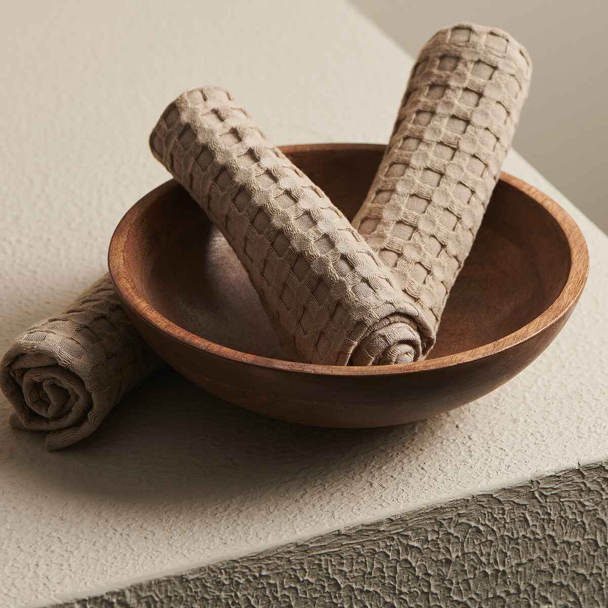 WAFFLE COTTON FACE TOWEL