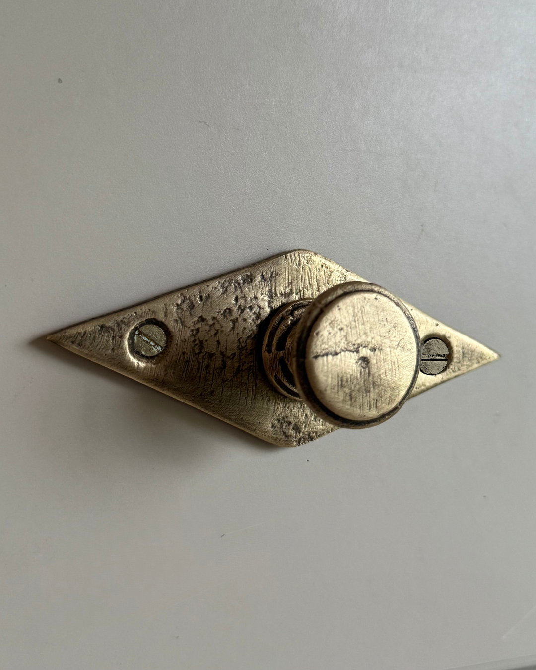 CECIL KNOB- BRASS