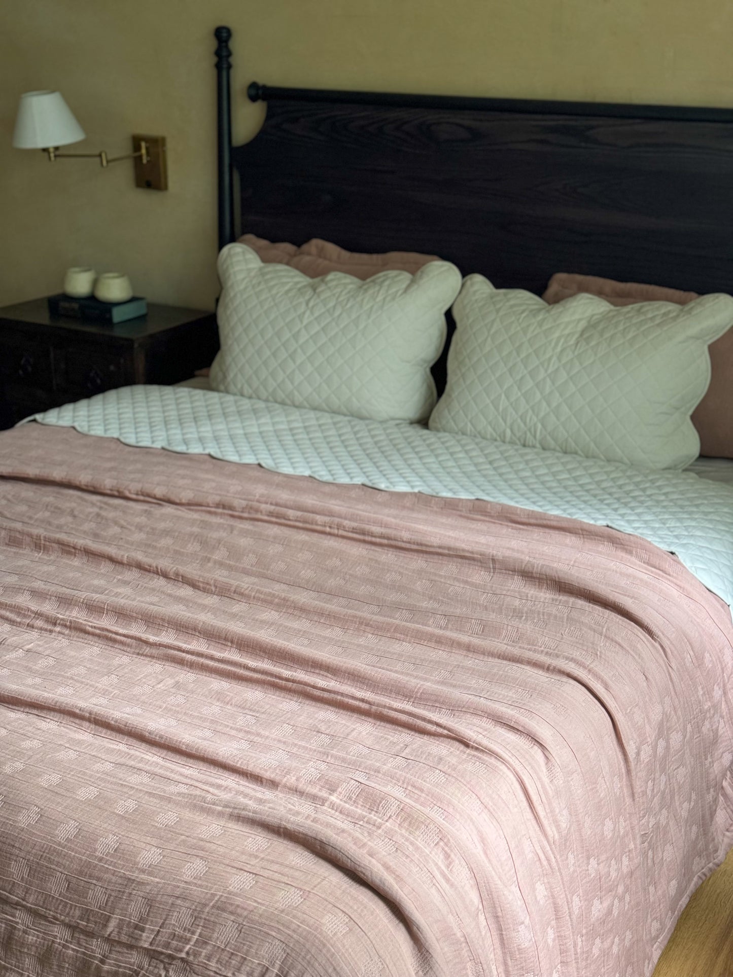 NIVA BEDDING