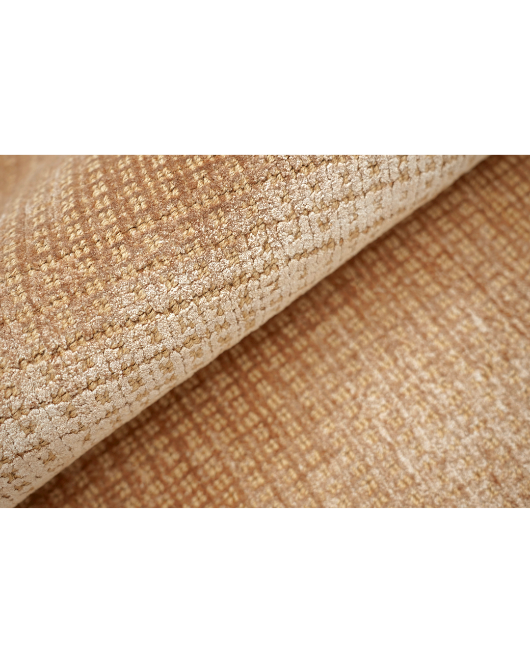 MERAKI JUTE & SILK RUG - CARAMEL