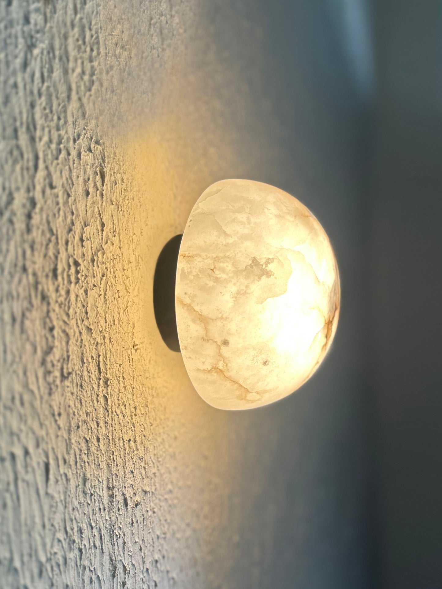 LUNAR WALL LIGHT