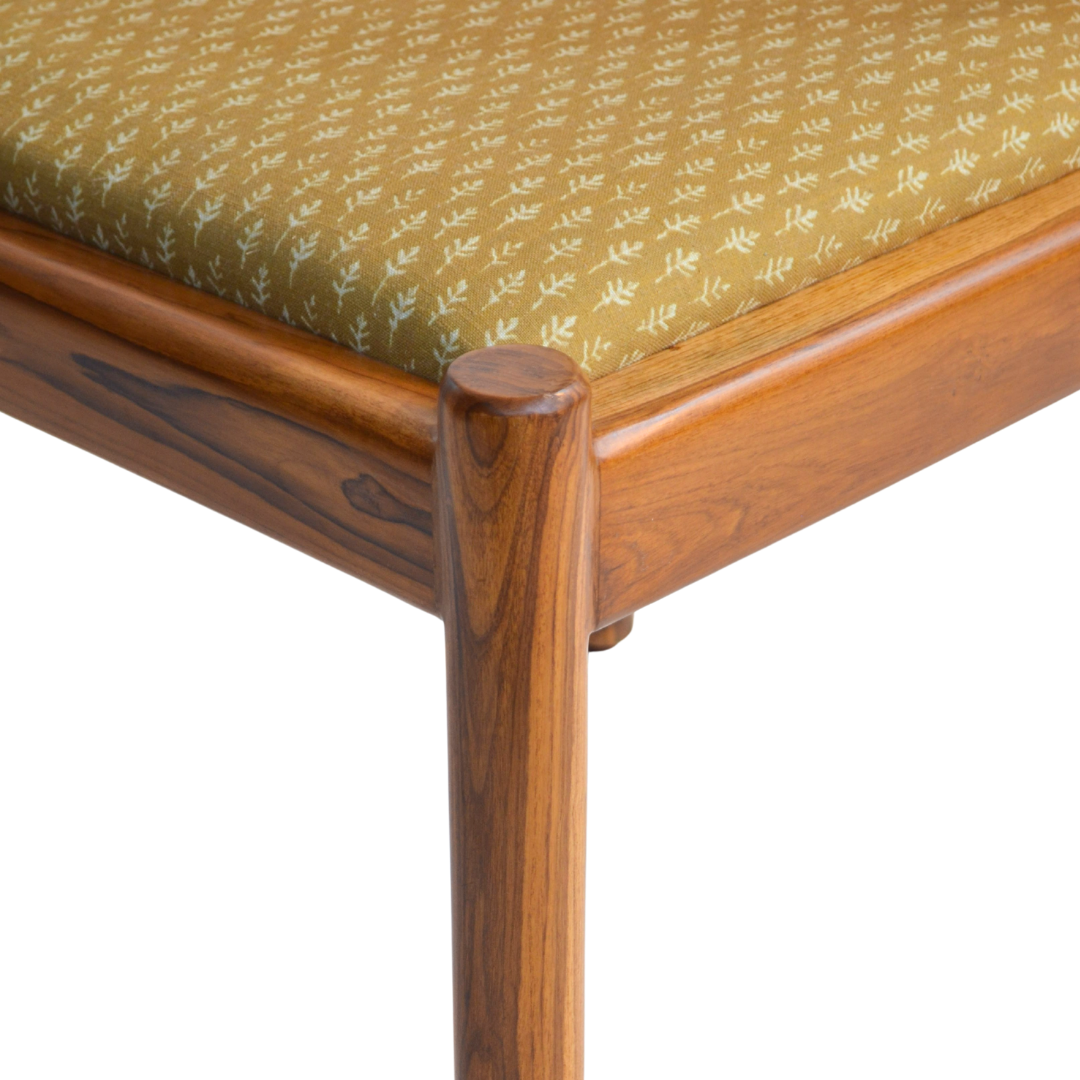 ZAFRA DINING CHAIR