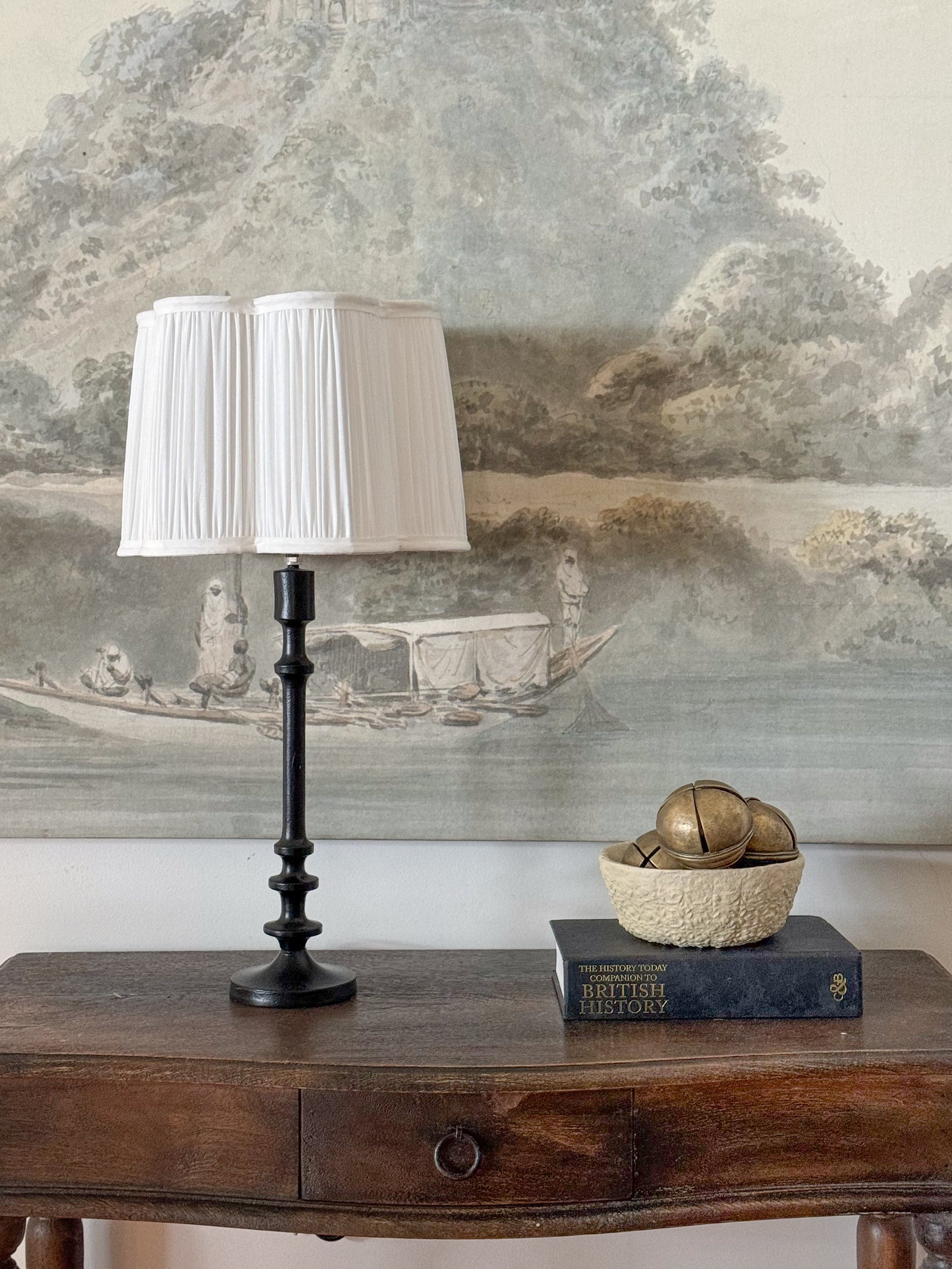 ALEXA SLEEK TABLE LAMP