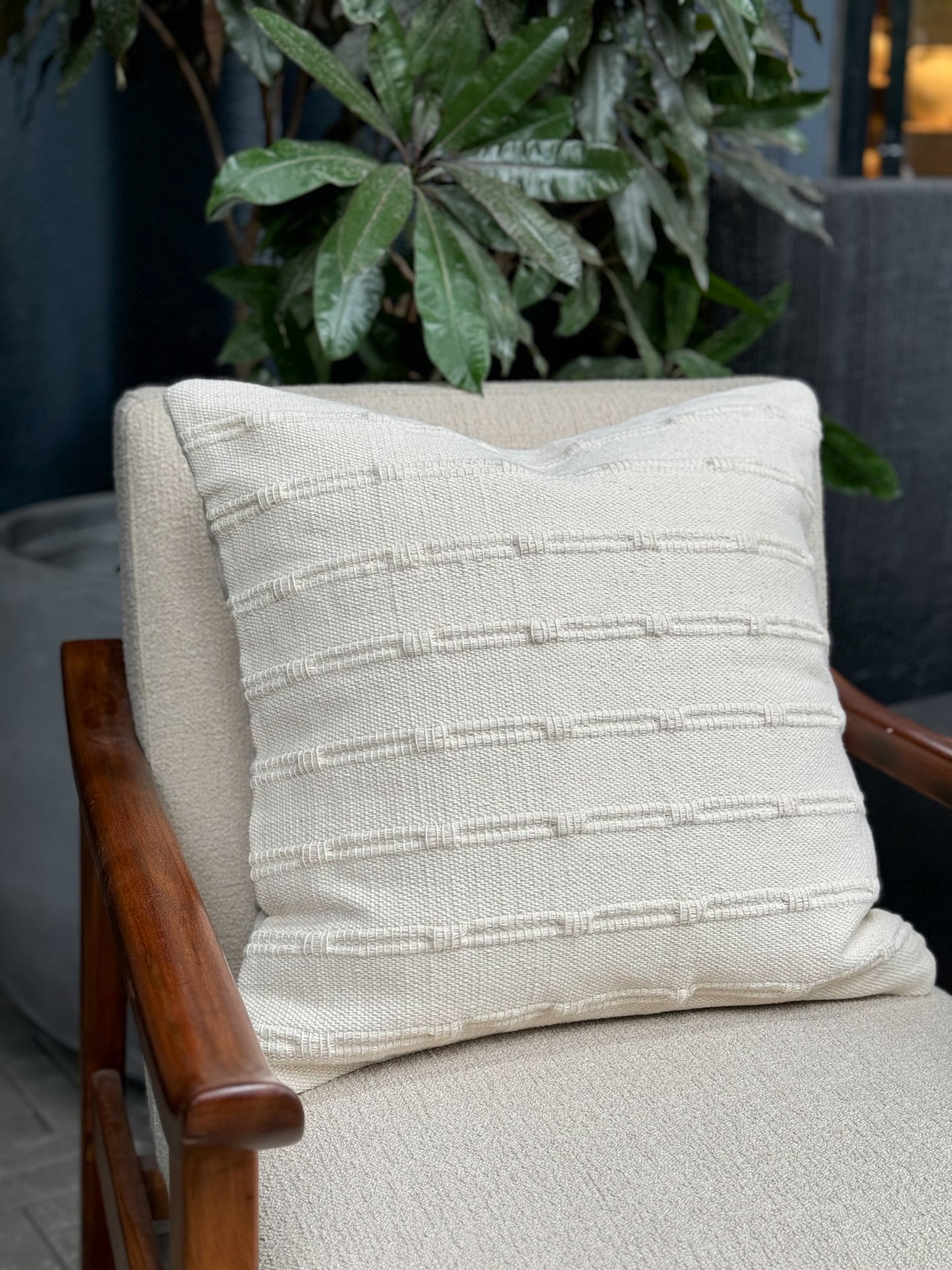 LIMA CUSHION