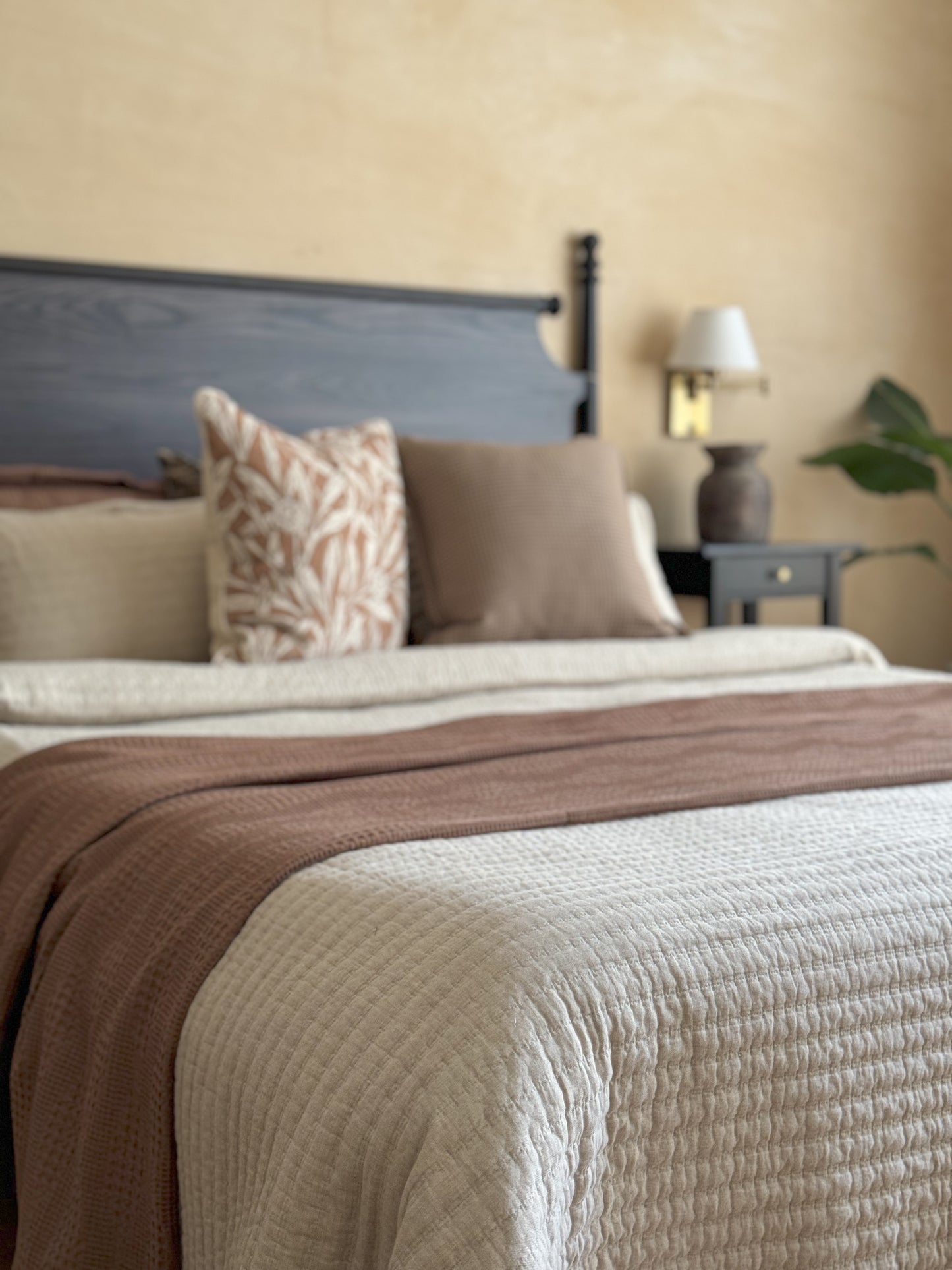 CARRIE LIGHT QUILTED BEDDING
