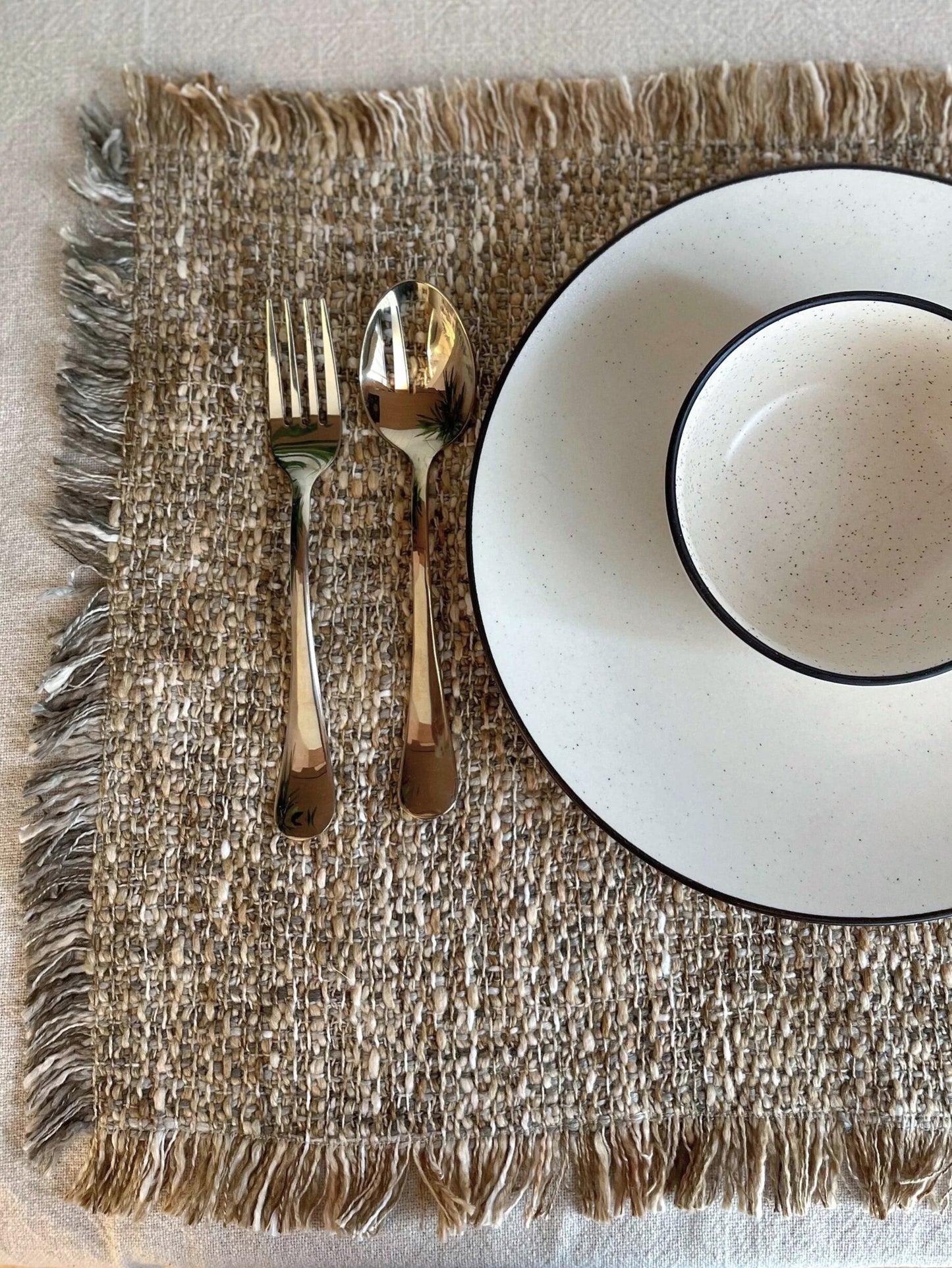 CHRISTOPHER FRAYED PLACEMATS