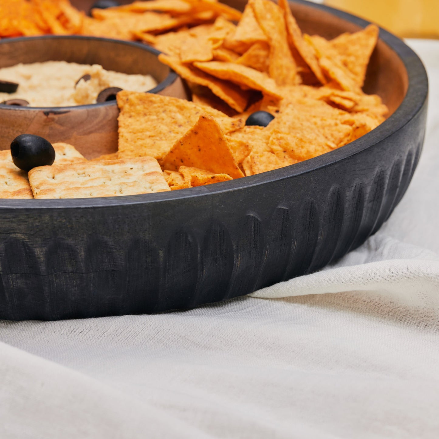 DUAL TONE WOODEN CHIP N DIP