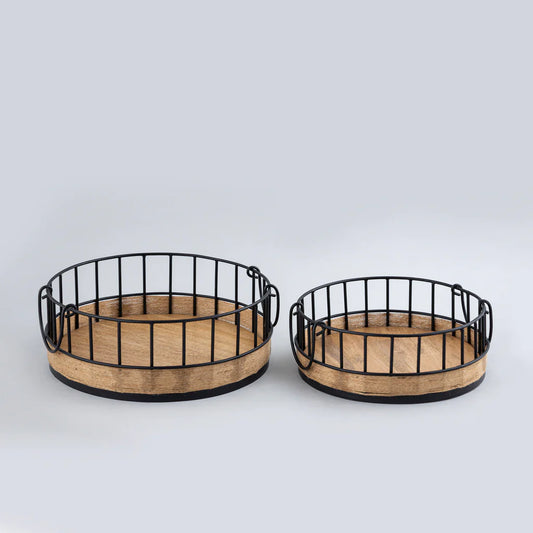 ROUND WOODEN TRAYS