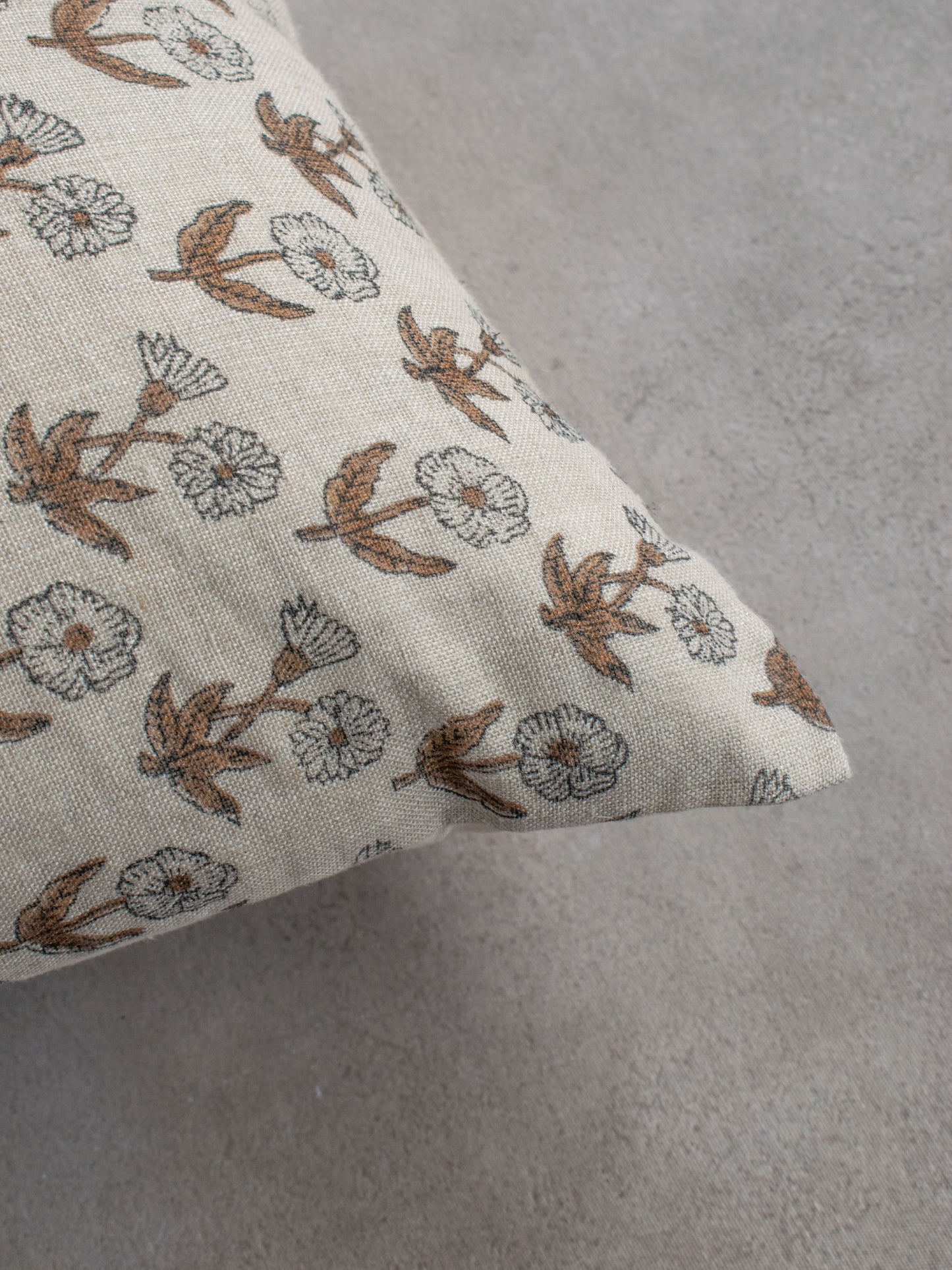 MARIAM BLOCKPRINT CUSHION