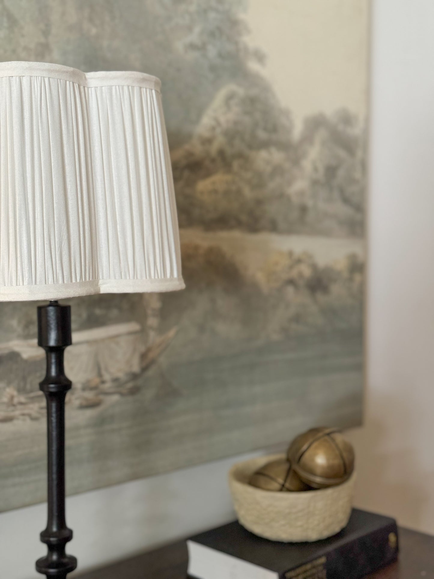 ALEXA SLEEK TABLE LAMP