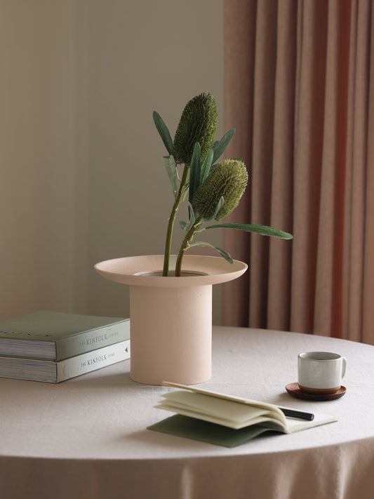 CINNABIRI VASE, STOUT