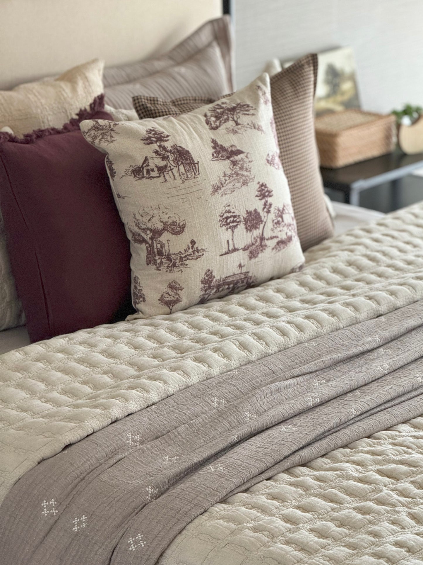 ASILO QUILTED BEDDING