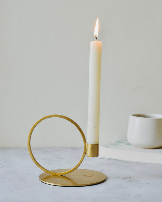 GOLDEN RINGED CANDLE HOLDER