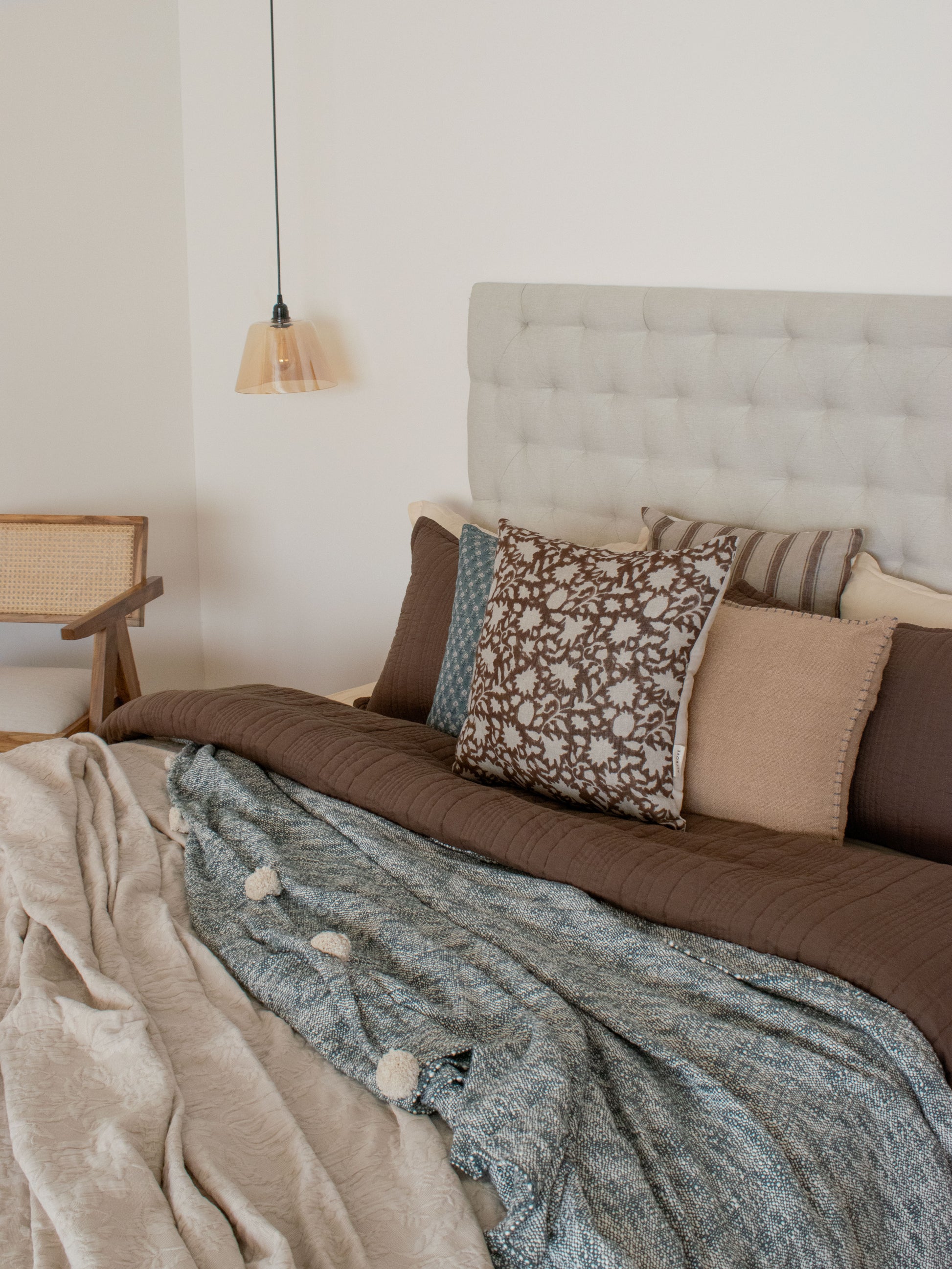 AMARI DARK BROWN BEDDING