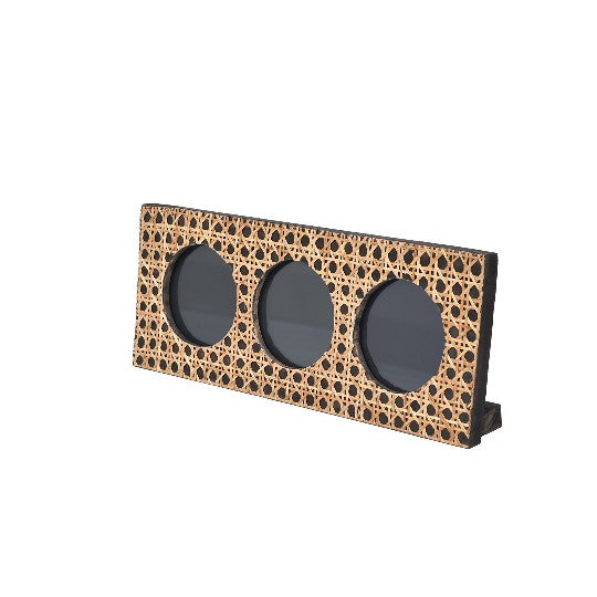 SEQUENTIAL PHOTO FRAME