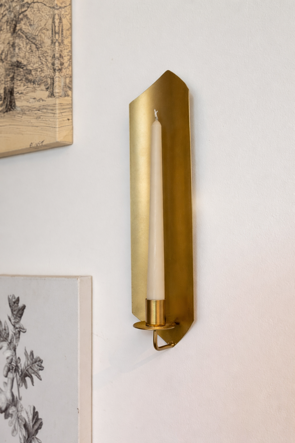 GOLD METAL CANDLE STAND WALL SCONE