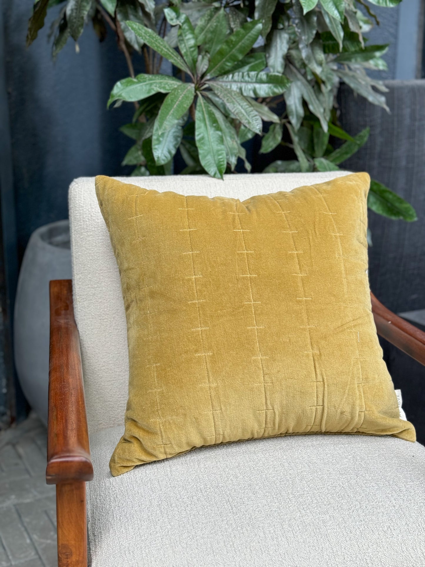 ROWAN CUSHION II