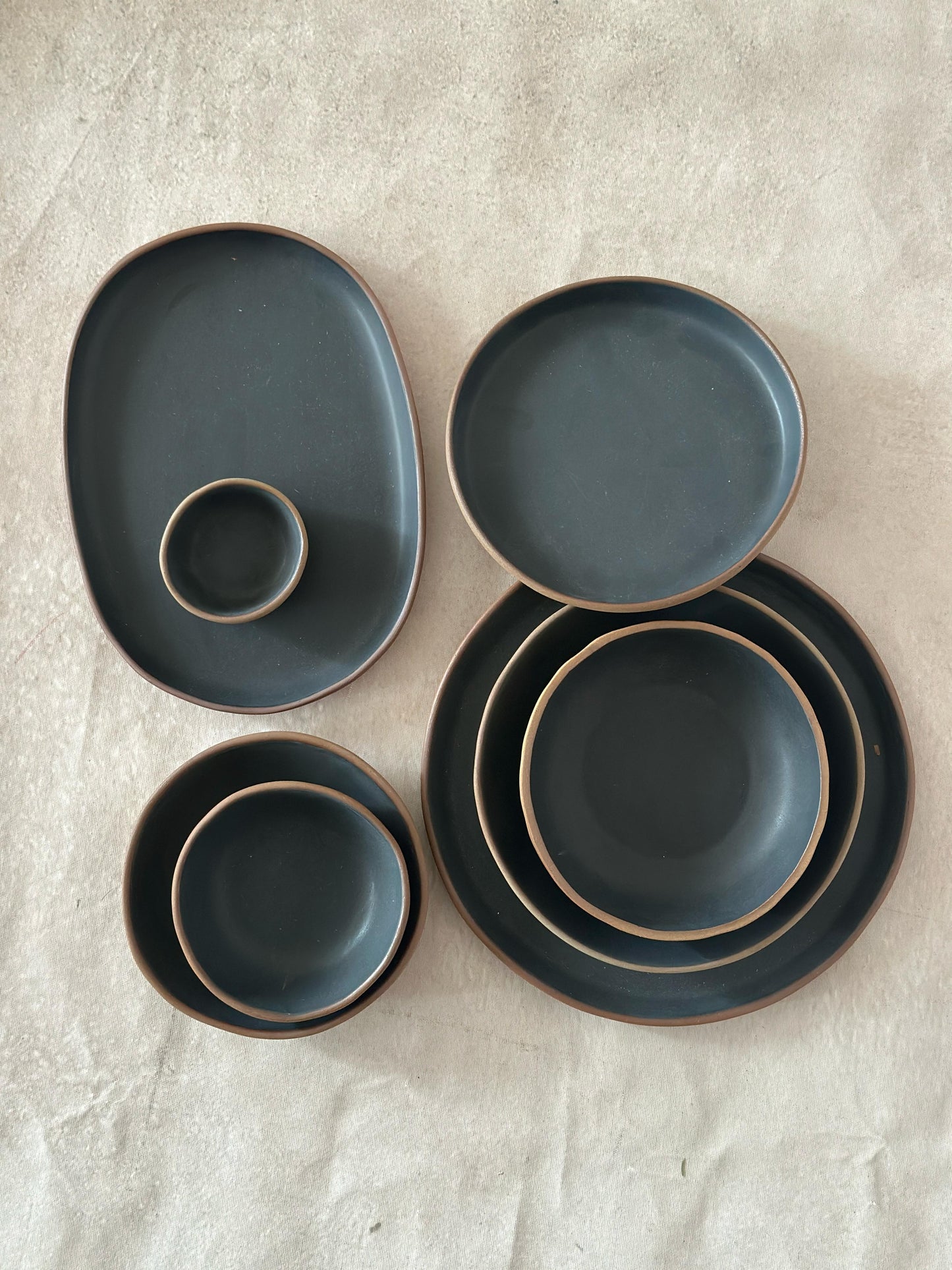PEBBLE SET- BLACK