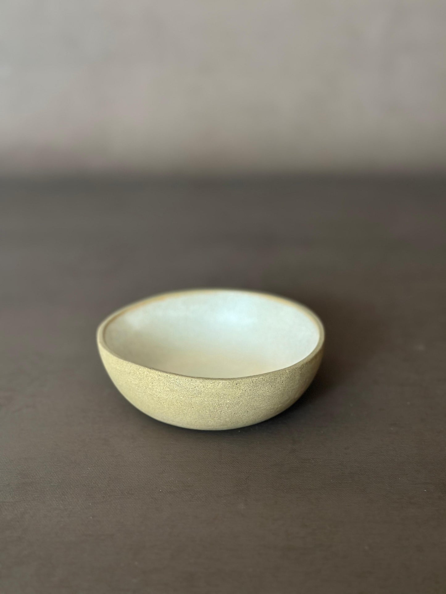 PEBBLE SET- TEXTURED WHITE