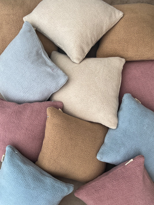 PRISCILA SHERPA CUSHION