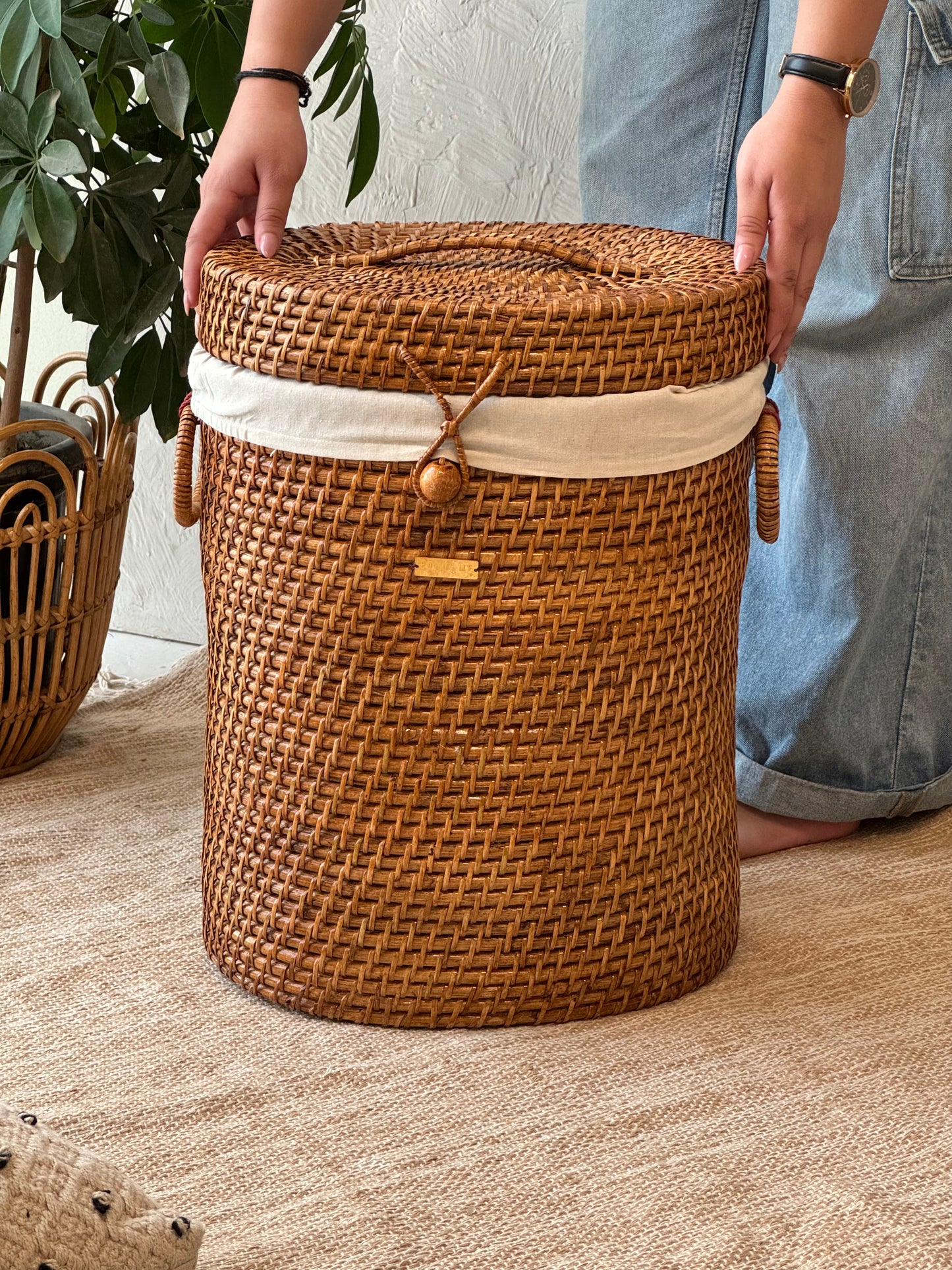 OVAL LAUNDRY BASKET - NATURAL