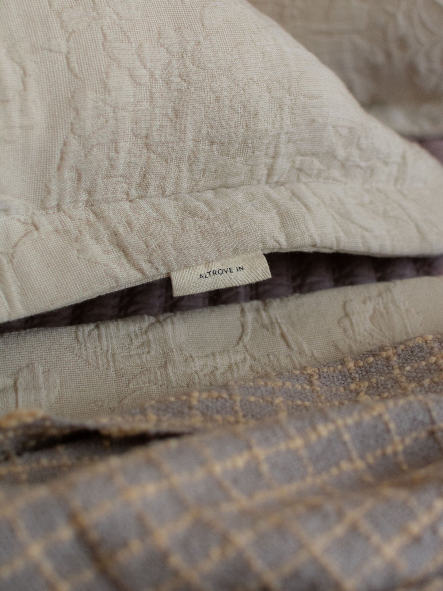 BLOOMFIELD JACQUARD BEDCOVER SET