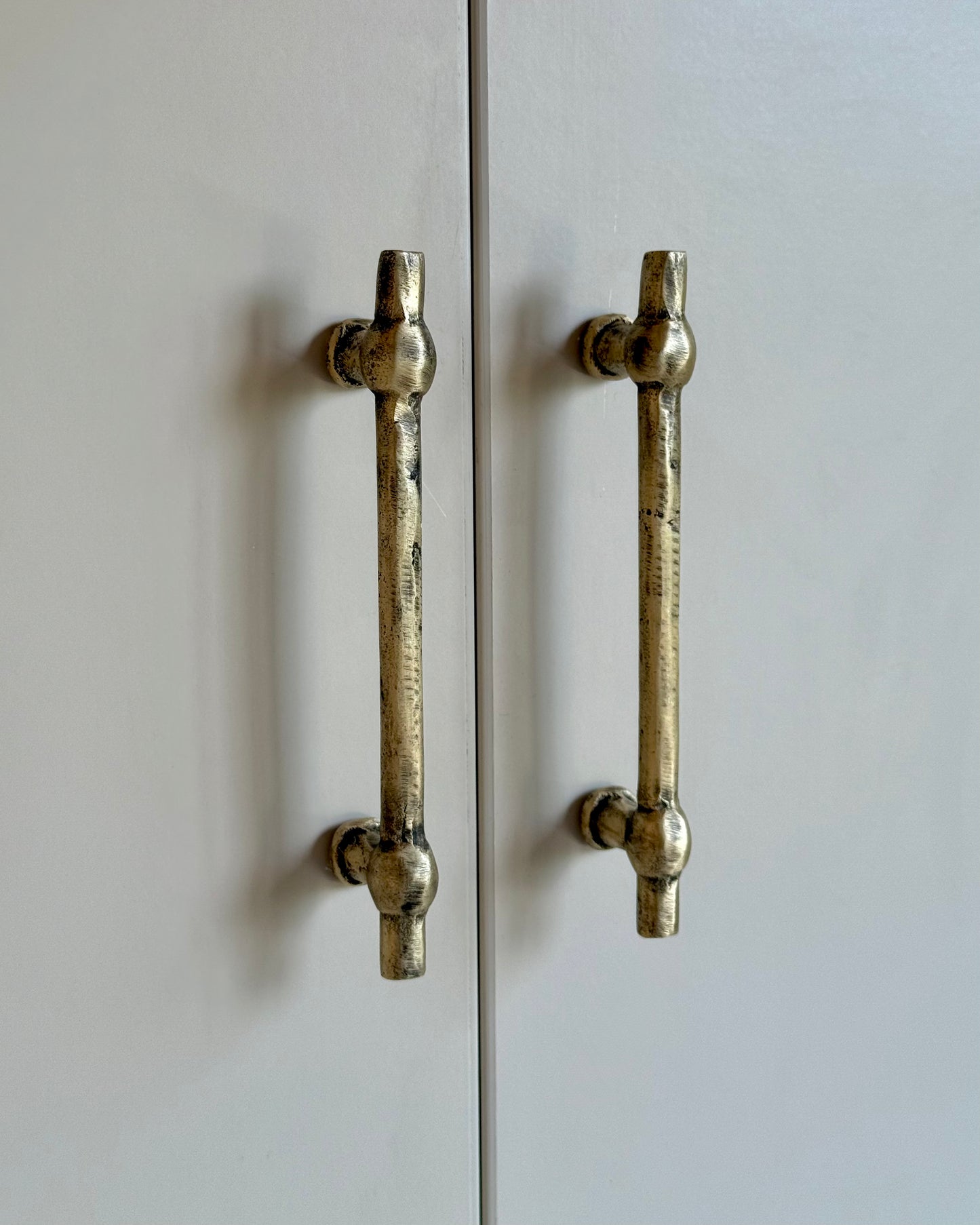 MARQUEE CABINET HANDLE