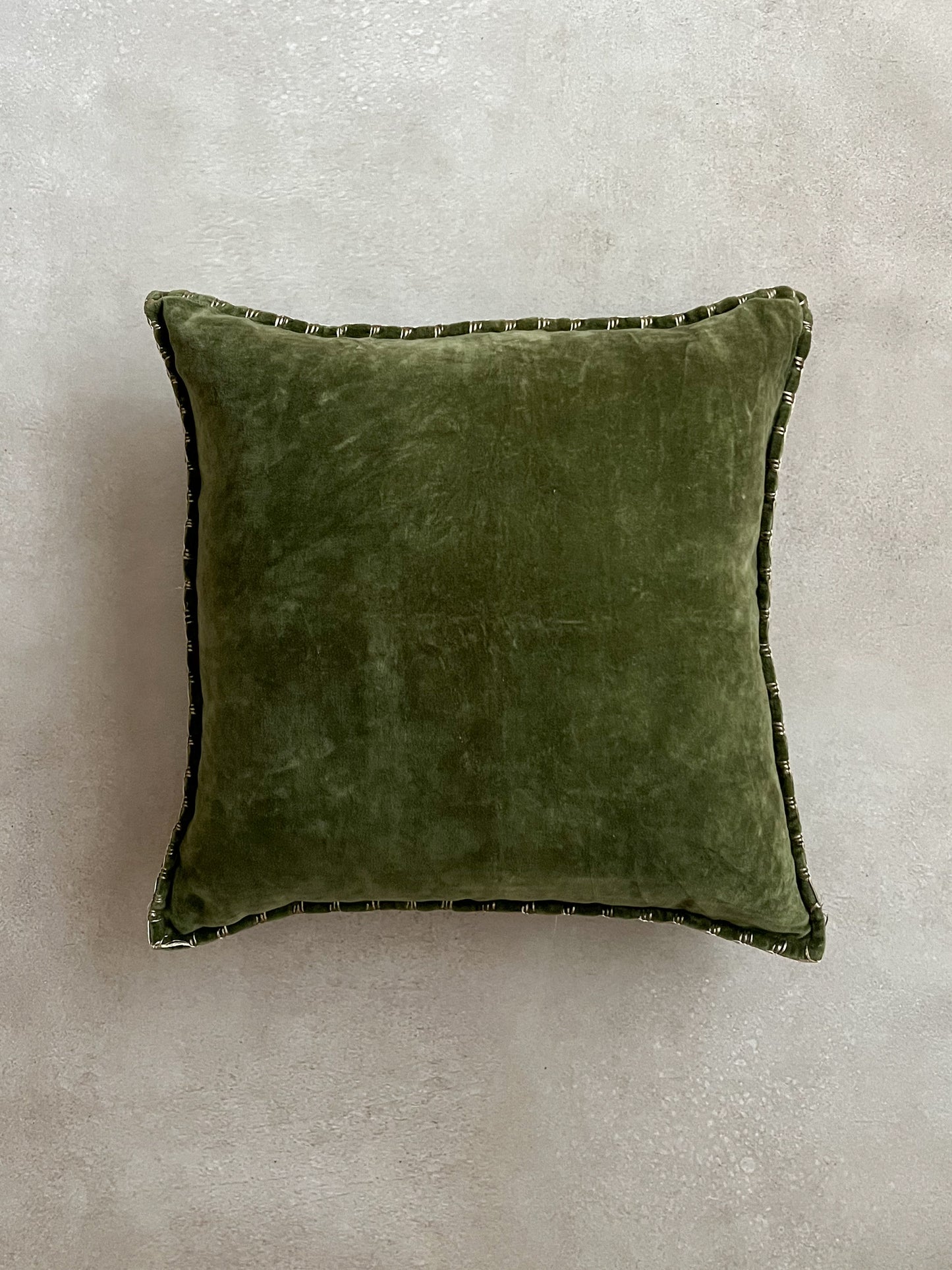 Green Square Velvet Cushion