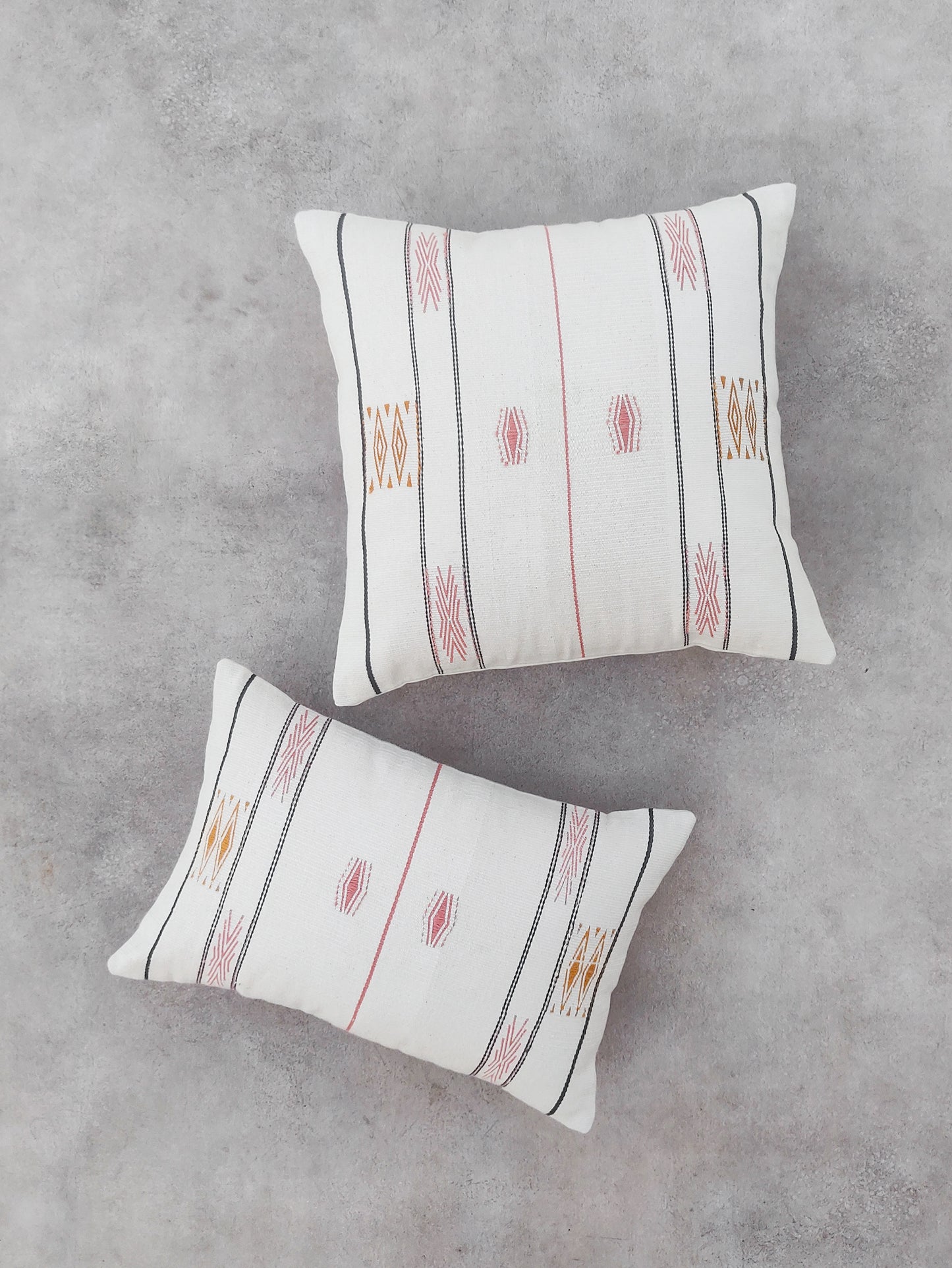 ATOLI CUSHION