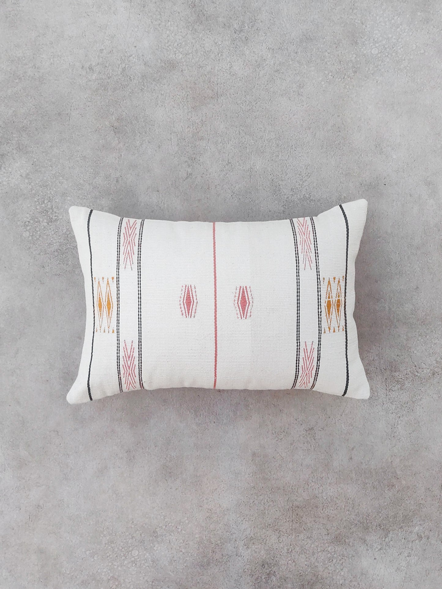 ATOLI CUSHION