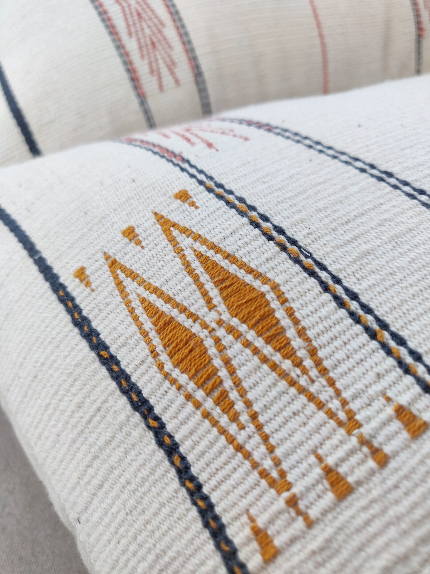 ATOLI CUSHION