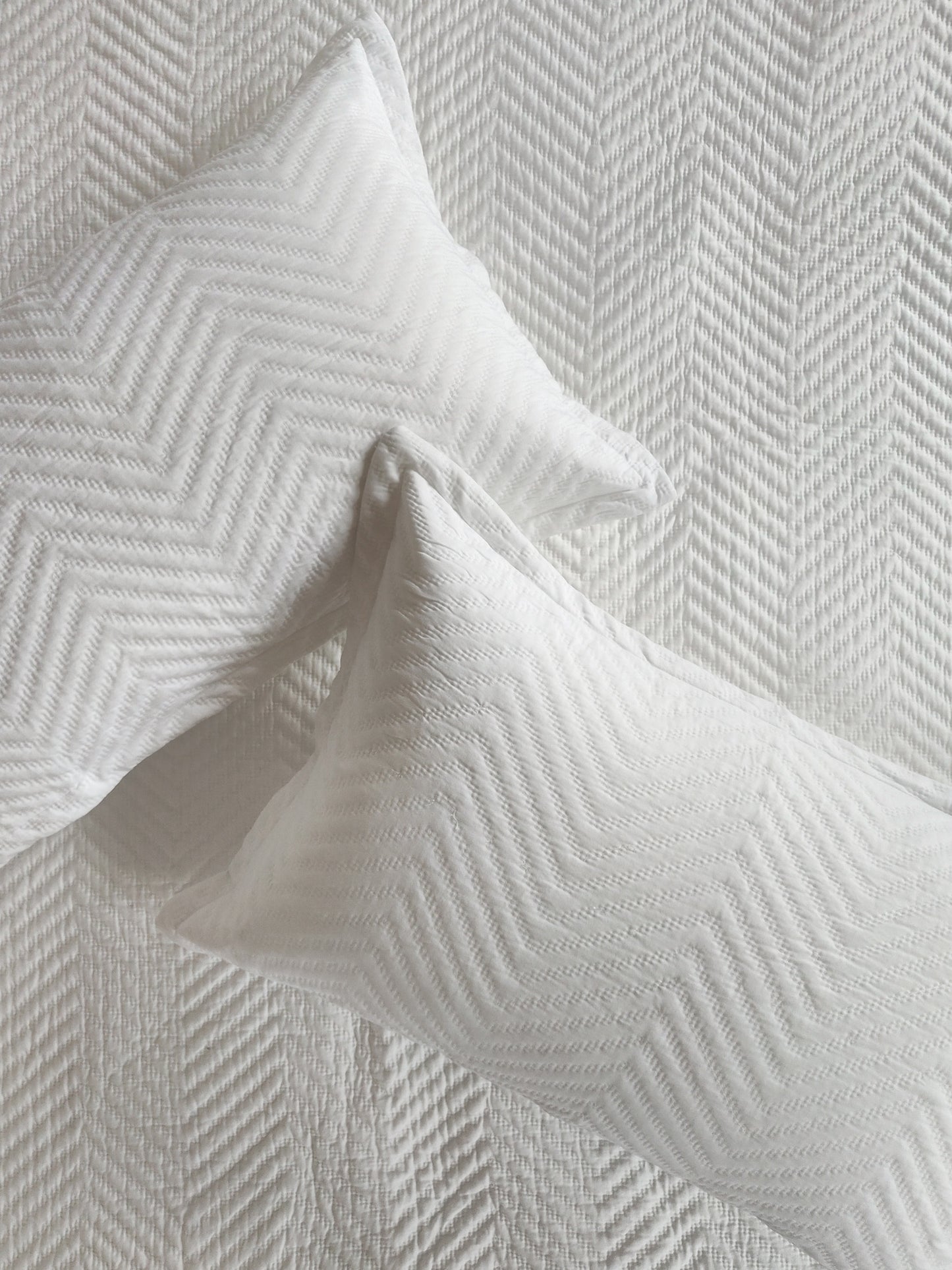 STELLA BEDDING SET