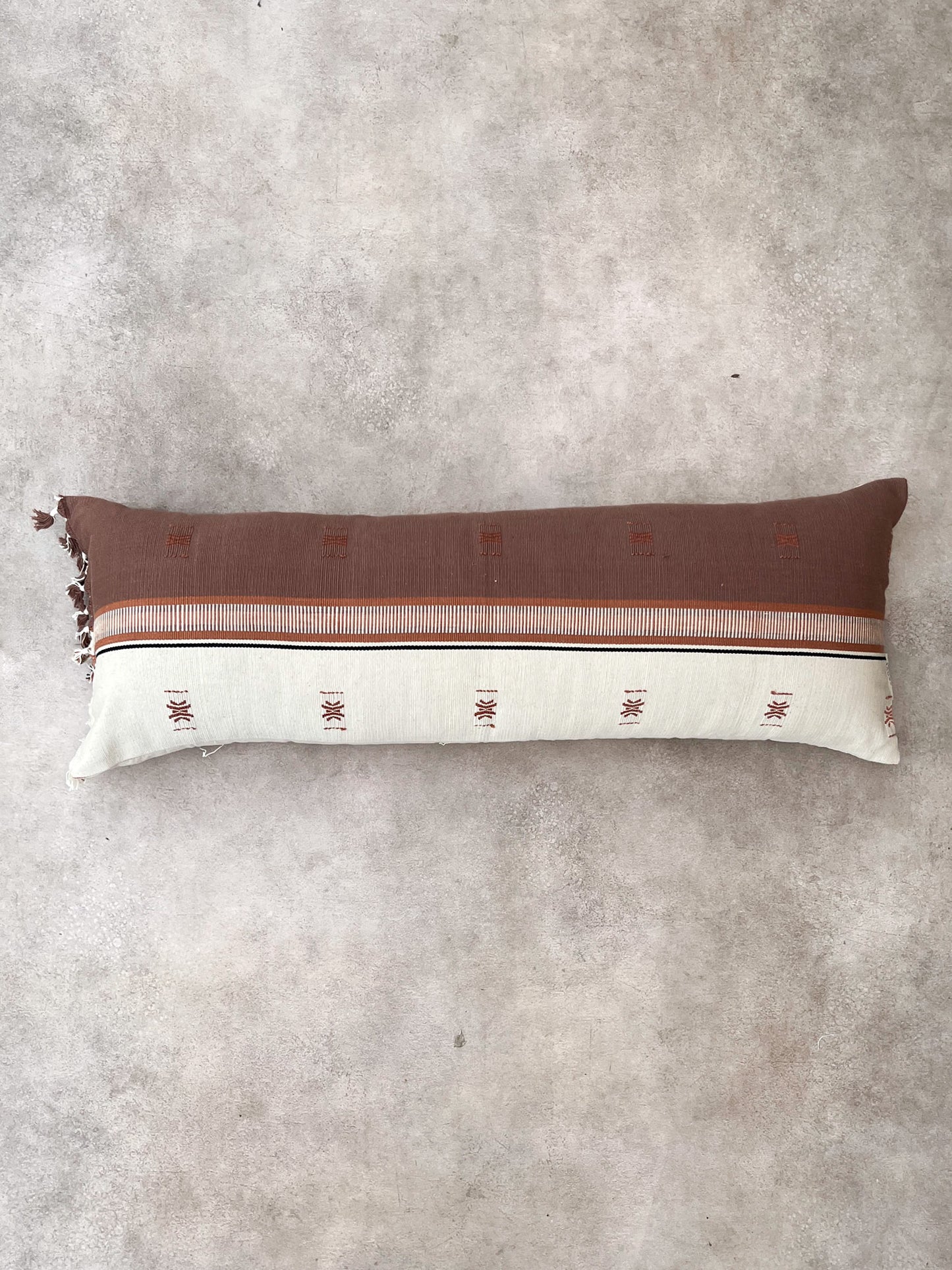 NARO CUSHION