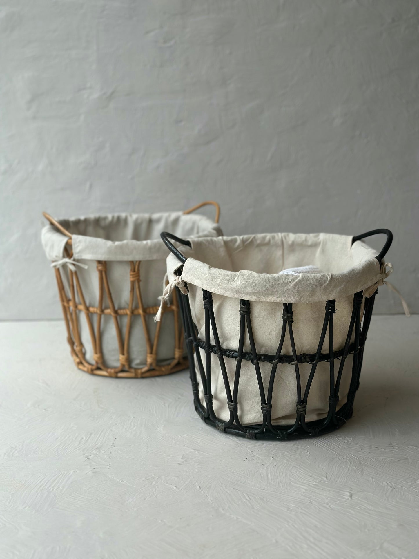 SWEEP LAUNDRY BASKET