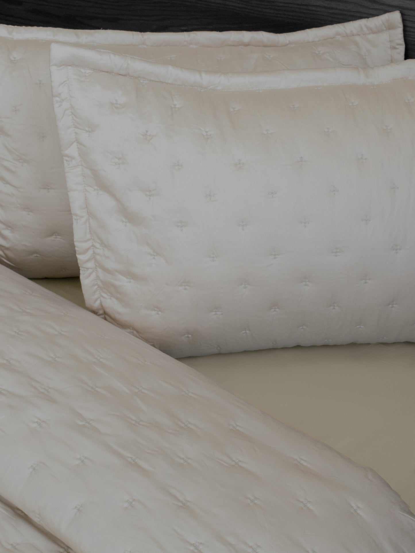 HILTON BEDDING