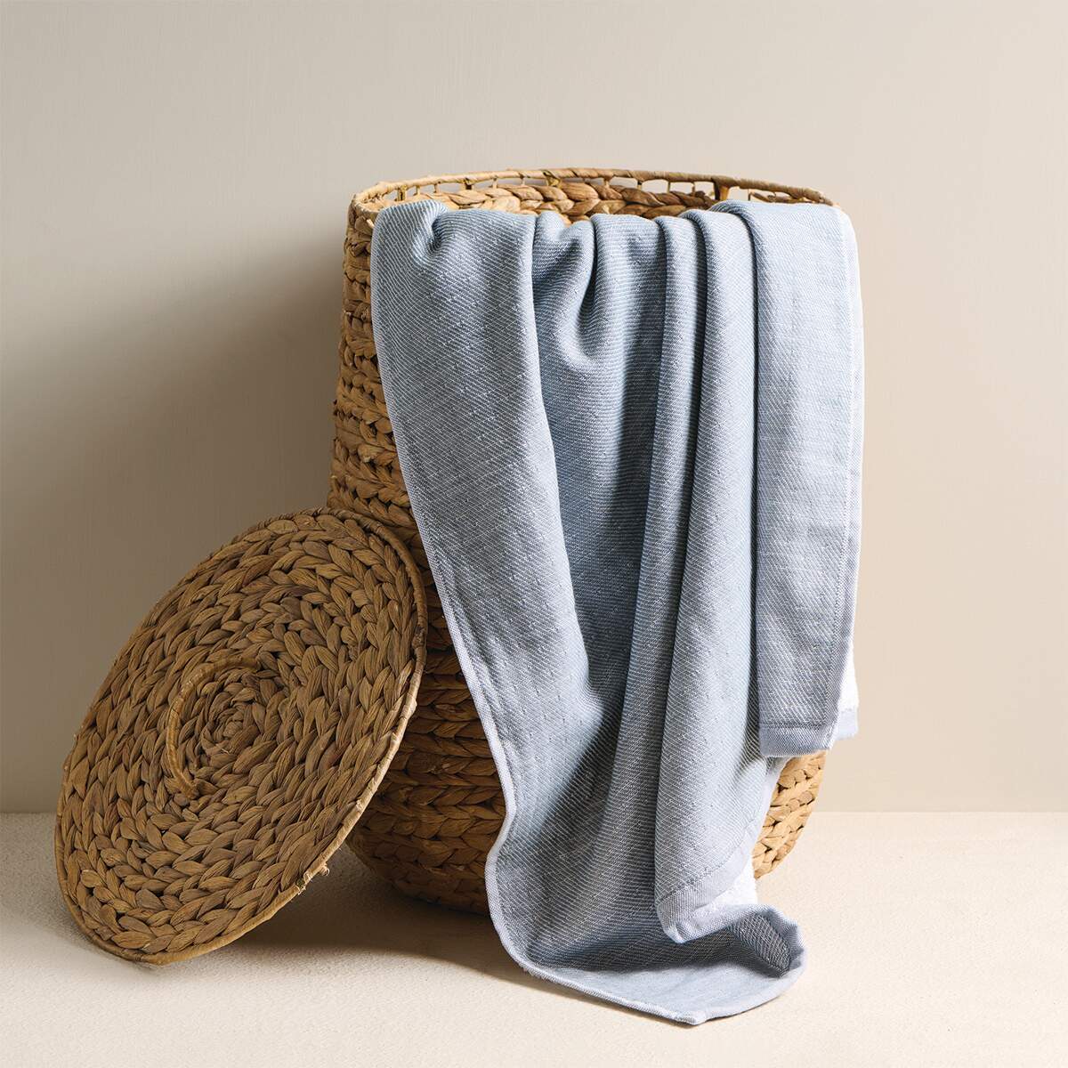 EARTH STUCCO BATH TOWEL