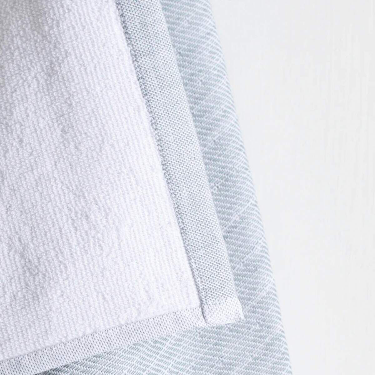 EARTH STUCCO BATH TOWEL