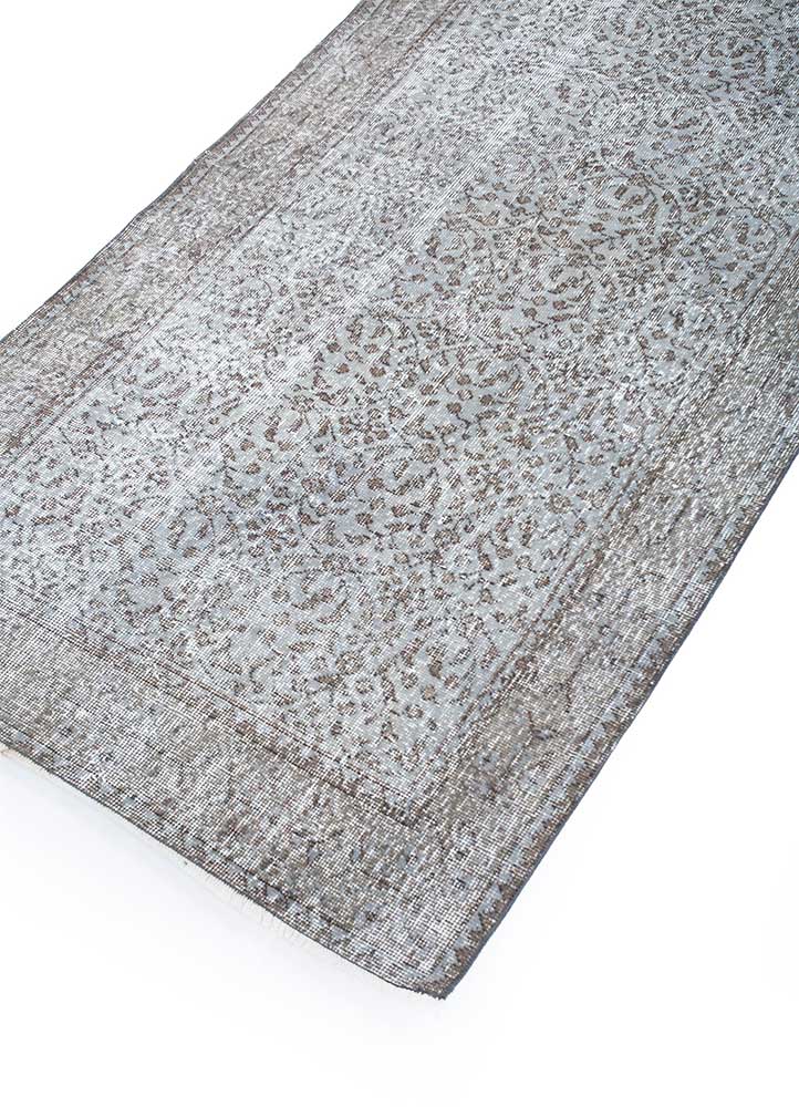 VINTAGE GOLD BROWN HAND KNOTTED RUG