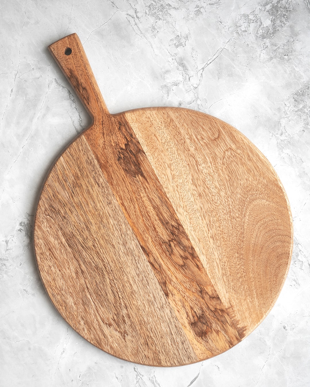 ROUND WOODEN CHOPPING BOARD