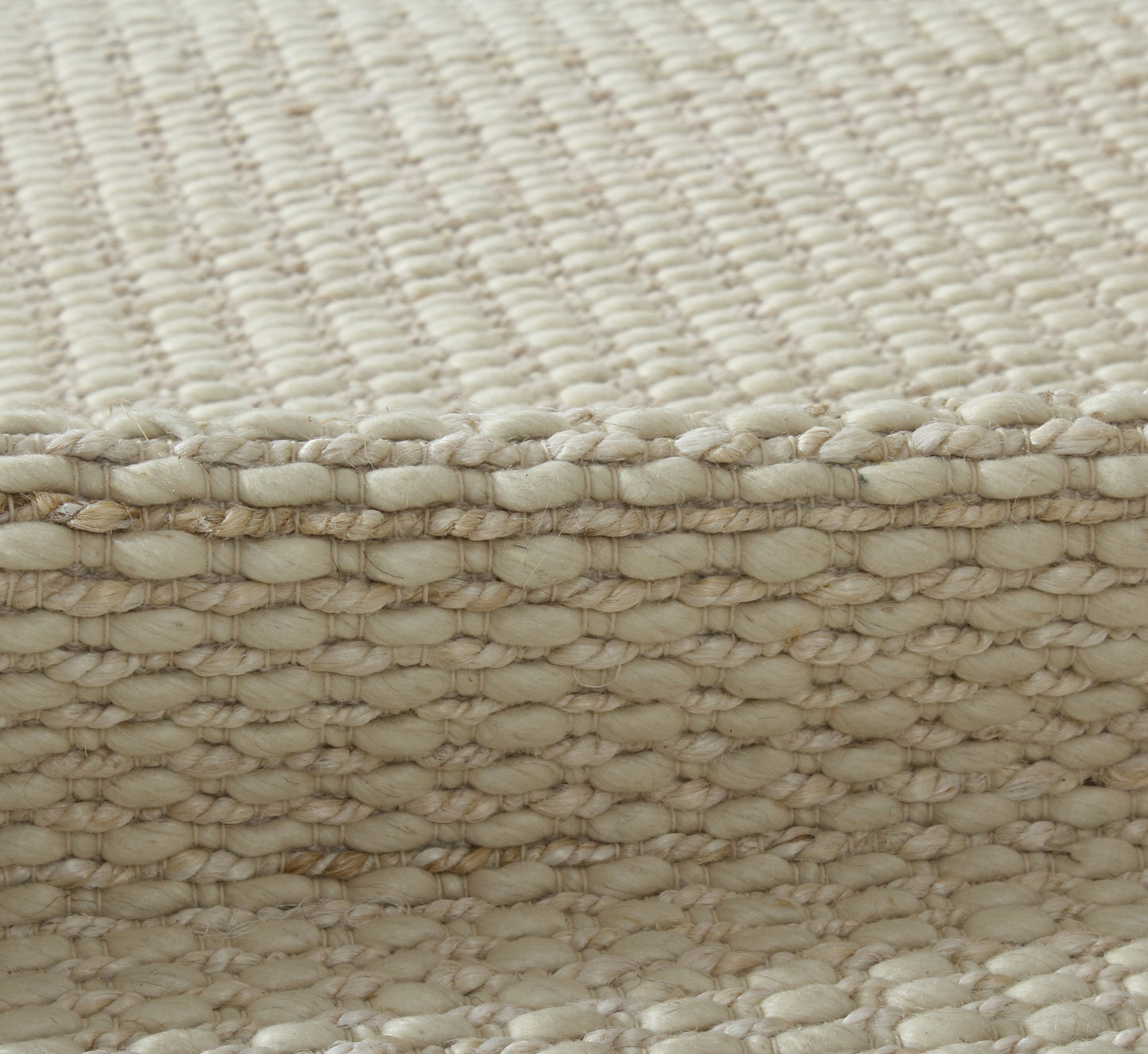 SIMPLICITY PLATES RUG