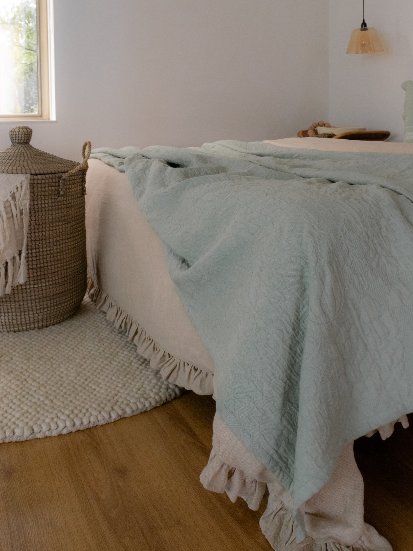 BLOOMFIELD JACQUARD BEDCOVER SET