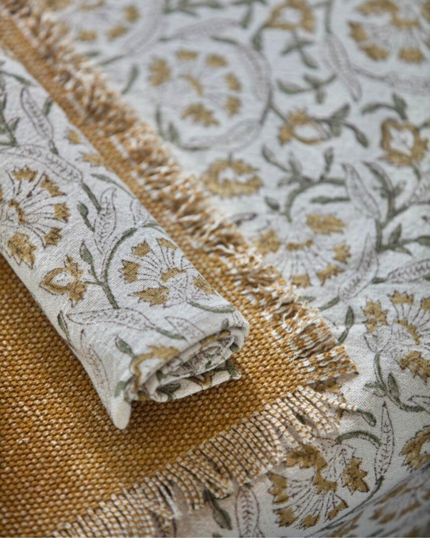 MAIDEN BLOCKPRINT TABLE LINEN