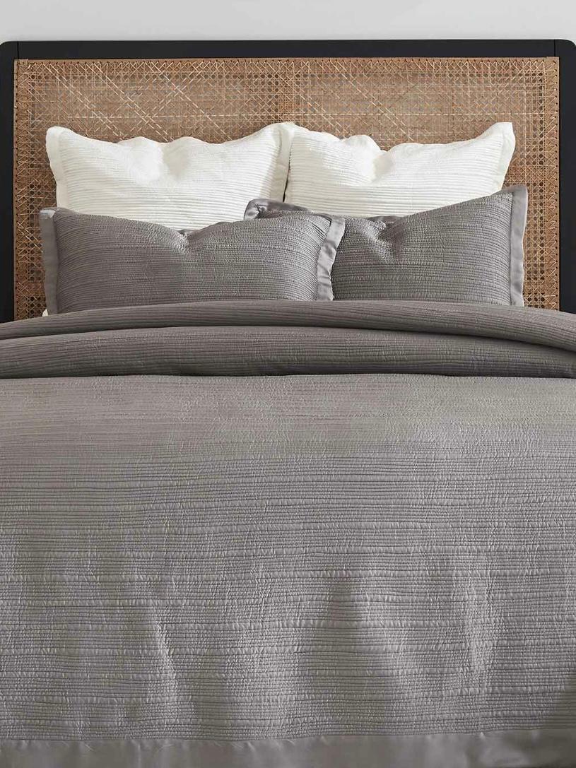 CHRISTI QUILTED BEDSPREAD