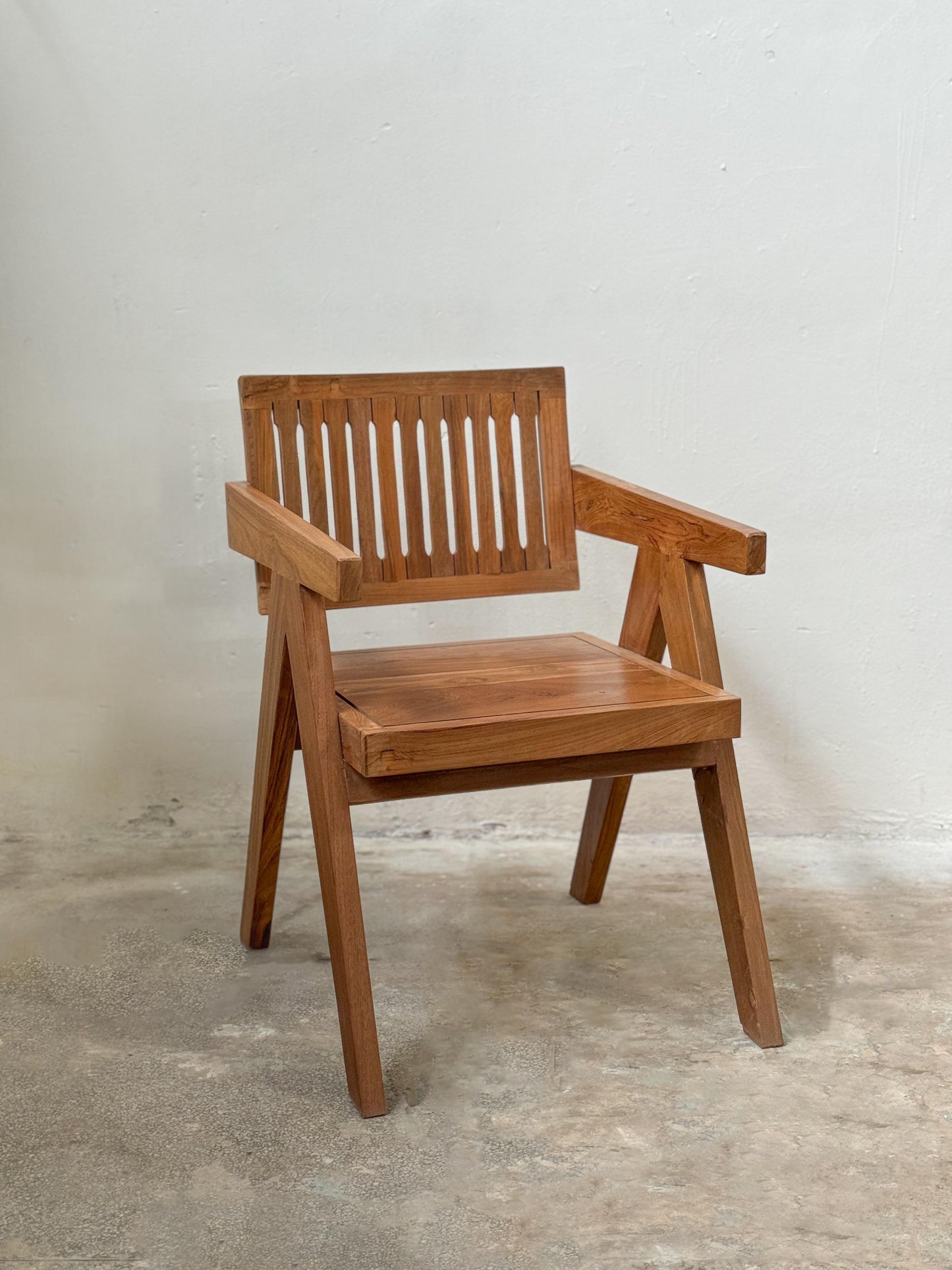 SEVERINO BROWN CHAIR