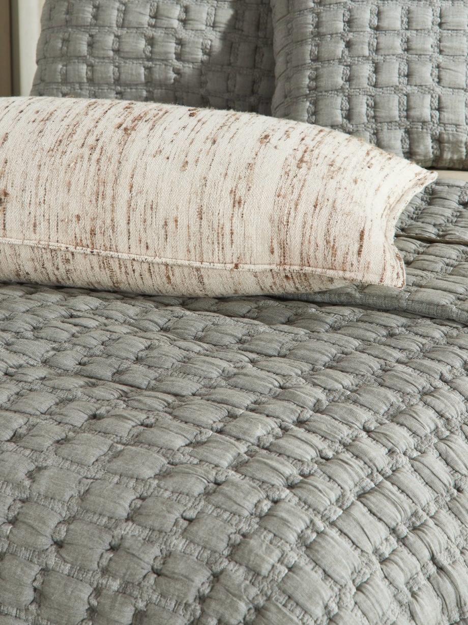 ASILO QUILTED BEDDING