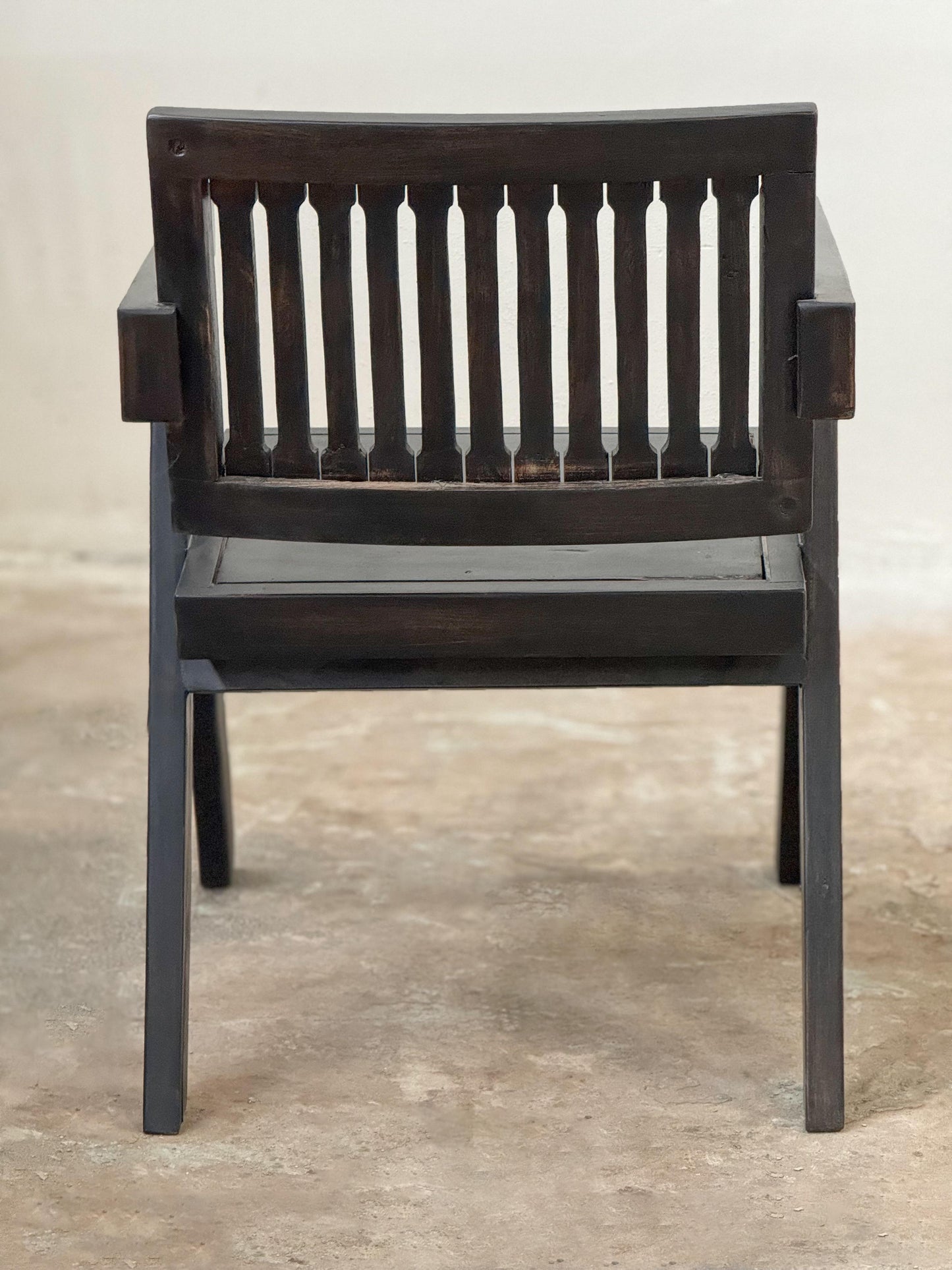 SEVERINO BLACK CHAIR